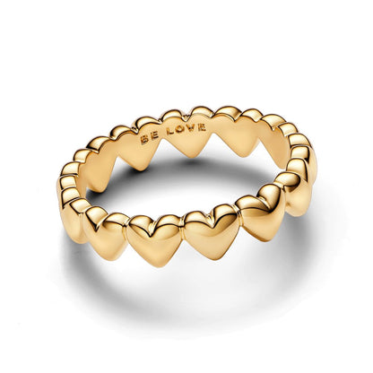 Anillo Fila de Corazones Dorado - Charms Factory