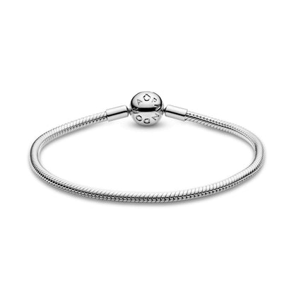 Brazalete cadena de serpiente con cierre redondo Pandora Moments - Charms Factory