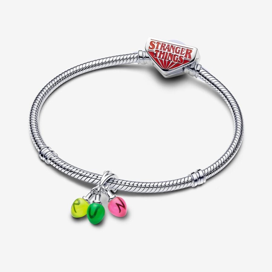 Charm Colgante Corre que brilla en la oscuridad de Stranger Things - Charms Factory