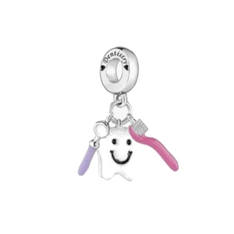 Oral Care - ¡Refresca tu sonrisa con los charms de cuidado oral! - Charms Factory