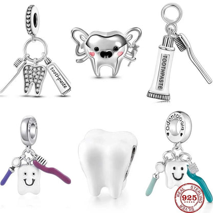 Oral Care - ¡Refresca tu sonrisa con los charms de cuidado oral! - Charms Factory